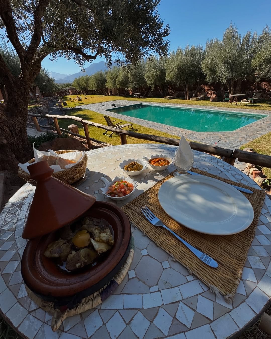 Découvrez le charme paisible de Ouirgane, profitez des paysages magnifiques de Lalla Takerkoust, (1)