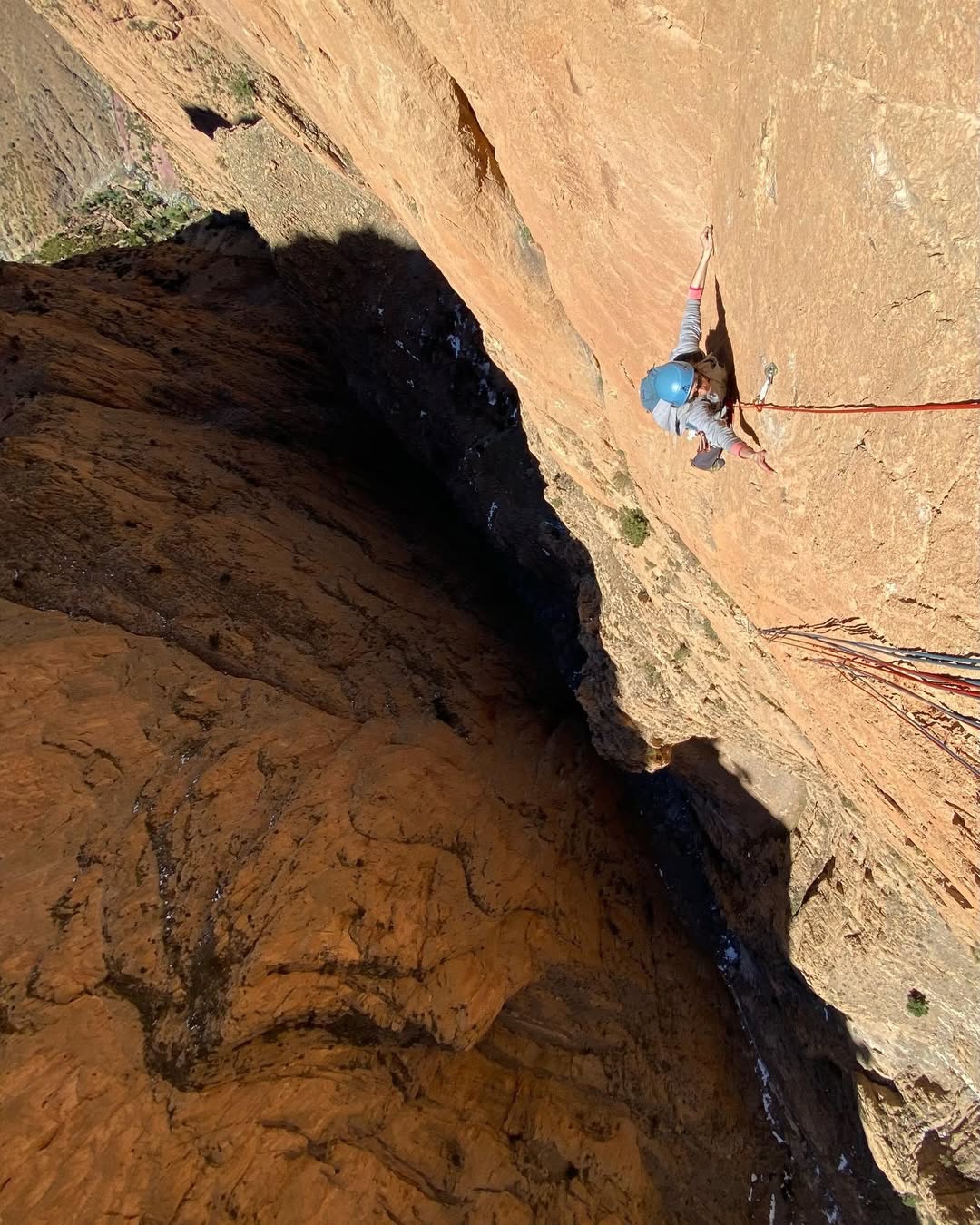 Partez à la conquête du Sommet Isfoula 🏔️, traversez l’authentique Passage berbère et laissez-v (4)
